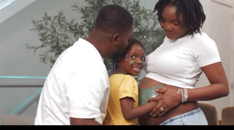 Adekunle Gold Announces Birth of Twins